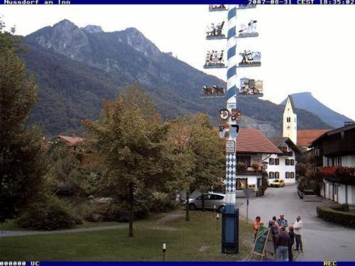 Отель Nussdorfer Gastehaus Нусдорф-ам-Инн Экстерьер фото